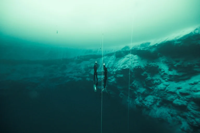 Apnea y Cursos de Instructores Cover